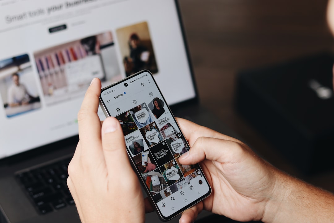 How to Find Influencers by Bio Keyword (and Location)